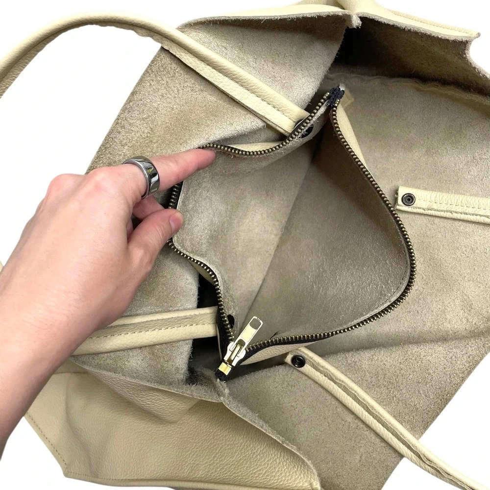Ampersand as Apostrophe‎ leather Half Tote Bag Buttermilk yellow cream